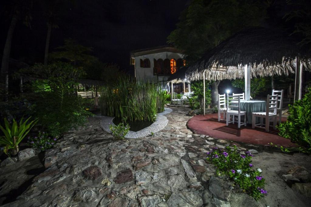 Chez Maggie Hotel & Restaurant Morondava Exteriér fotografie